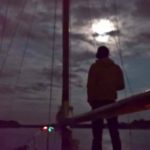 Segelschiff Big Betty Sailing Life an Deck bei Nacht